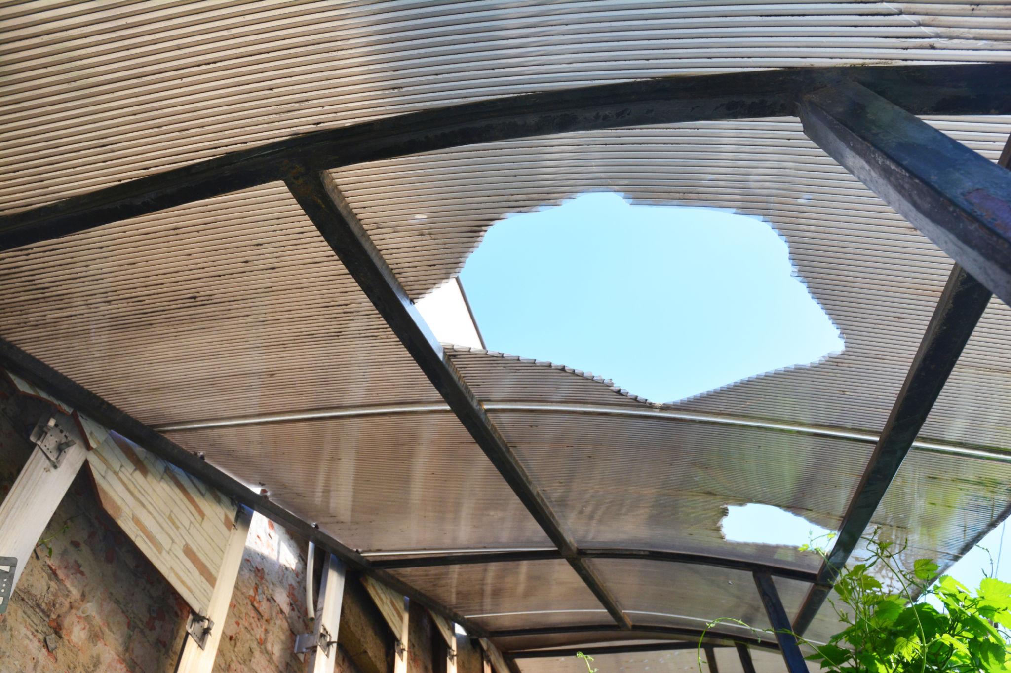 Snow load damage to clear roof panels